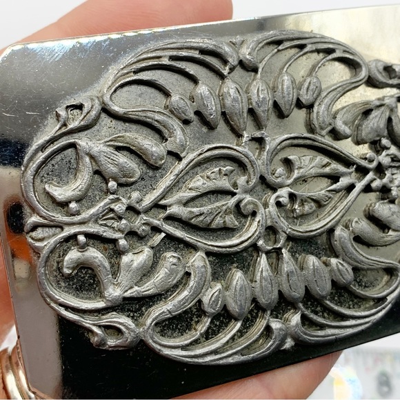 Large silver belt buckle with swirling pewter vines art nouveau style design - Picture 7 of 11